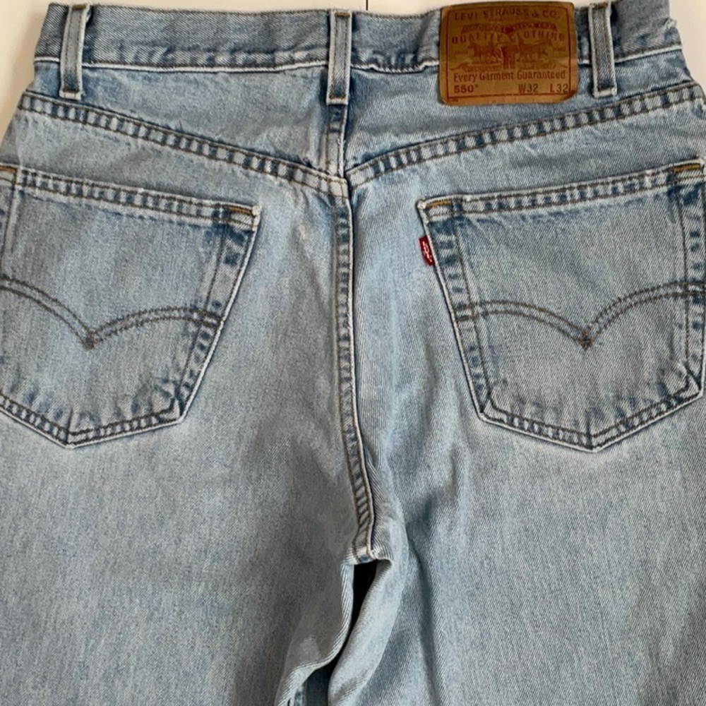 Levi’s 550 Relaxed Fit Men's Light Blue Jeans - Picture 8 of 9